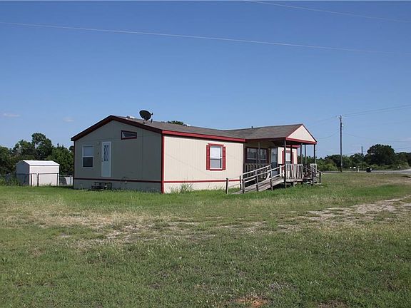 3rd image of 10002 Highway 199 W