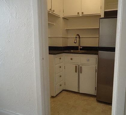 4th image of 1454 N Marion St APT 6