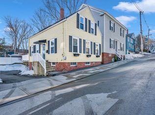 4 Boardman St, Amesbury, MA 01913