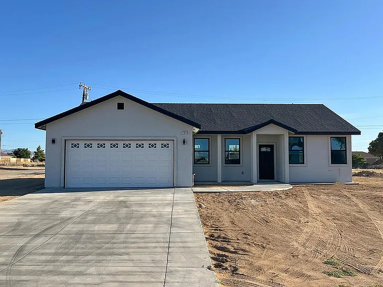 8109 Underwood Ave — Photo 1