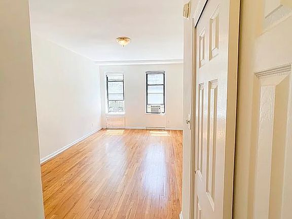 3rd image of 430 E 83rd St APT 2D