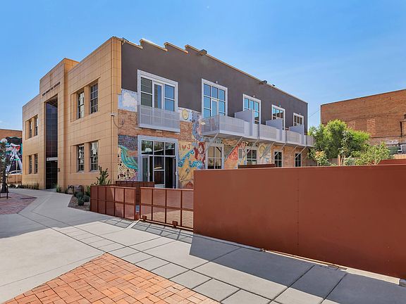 3rd image of 124 E Broadway Blvd #41399