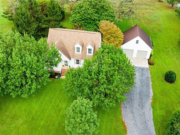 4th image of 31 Canton Dr