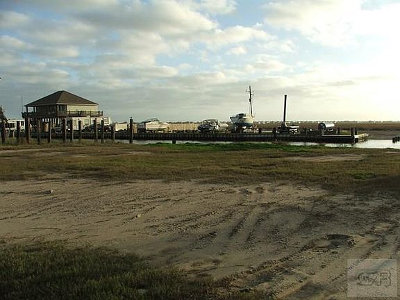 5th image of 1241 N Stingaree Dr