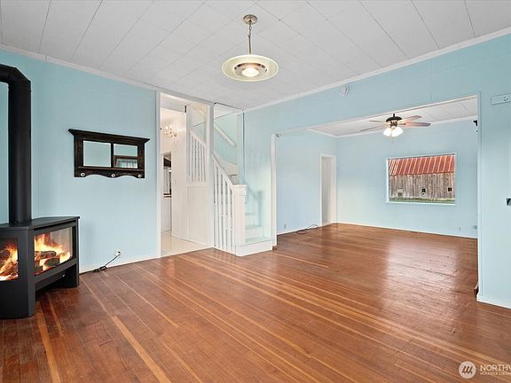 3rd image of 30731 Walberg Road