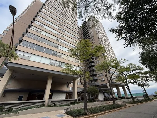 6301 N Sheridan Rd APT 12V, Chicago, IL 60660