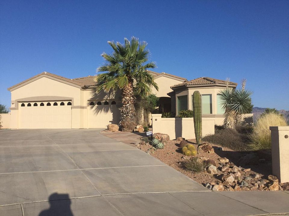 Beautiful one level home with BEST VIEWS in Green Valley