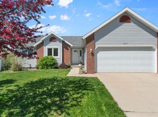 8314 Dolomite Ln, Madison, WI 53719