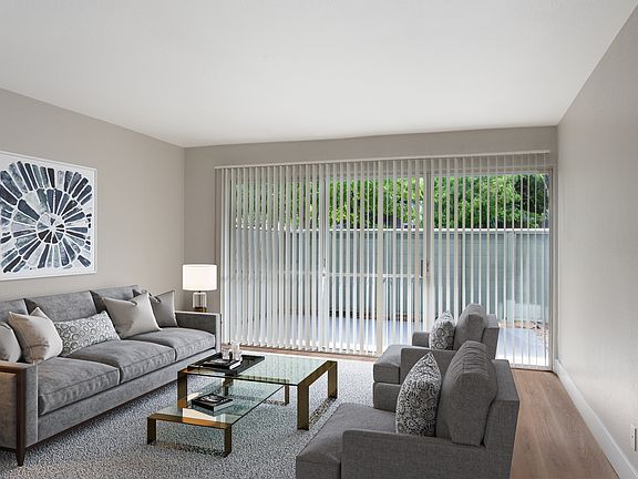 5th image of 1826 Poggi St #453-115