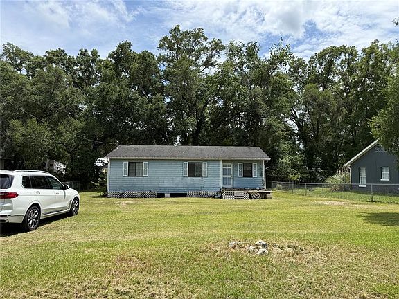 2nd image of 4600 SE 136th Ln