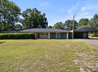 119 W Billy Daniels Pkwy, Mount Pleasant, TX 75455
