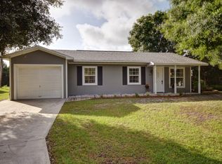 1113 Blossom Dr, Sebastian, FL 32958
