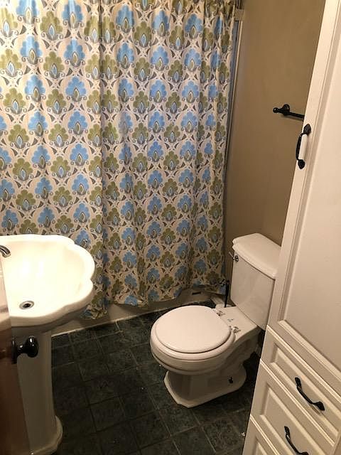 1st image of 3817 Stratford Blvd