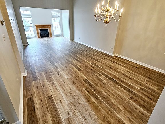 Living room with Fireplace