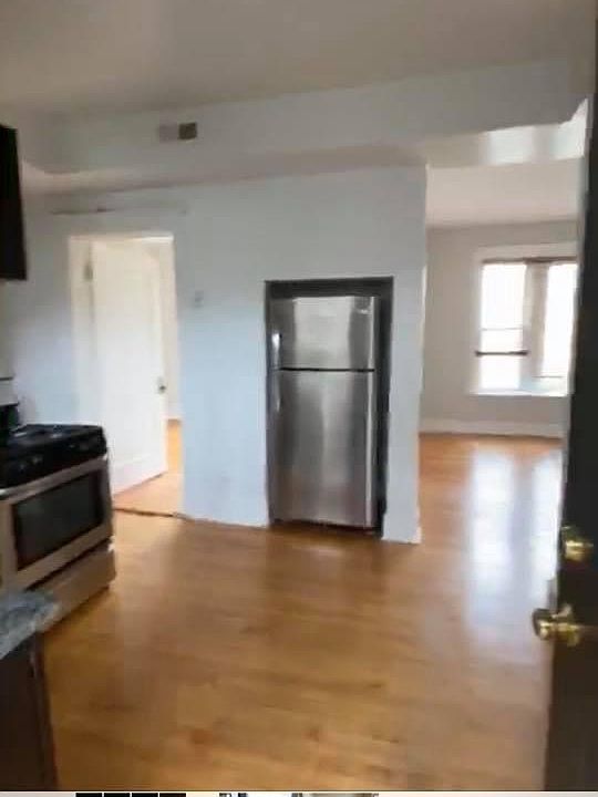 1st image of 3805 N Leavitt St