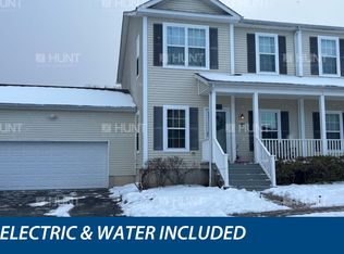 13 Lancaster Ave, New Windsor, NY 12553