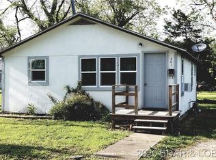 401 W 8th St, Eldon, MO 65026