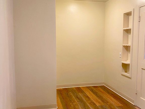 5th image of 4542 E 15th St
