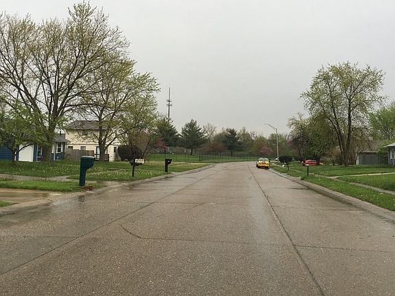 4th image of 4401 Burrwood Dr