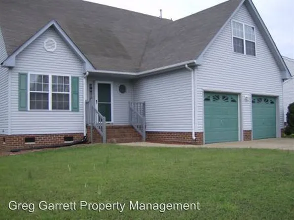 124 Highlands Pkwy, Newport News, VA 23603