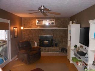 1250 Countryside Ln, Columbus, IN 47201