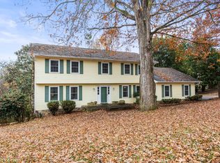 1634 Colonial Shores Dr, Hixson, TN 37343