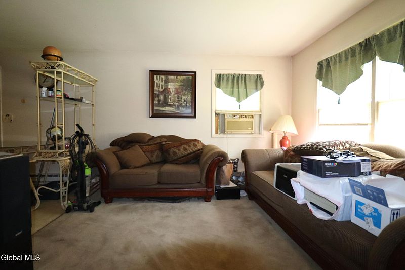 3rd image of 116 Agnes Avenue