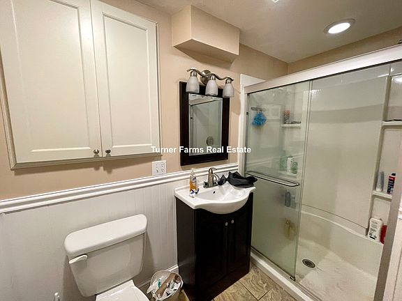 4th image of 35 Saint Clements Rd #1