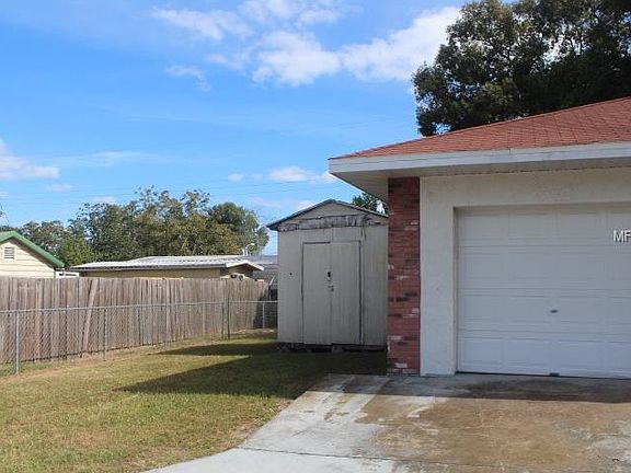 2nd image of 1631 Blossom Cir E