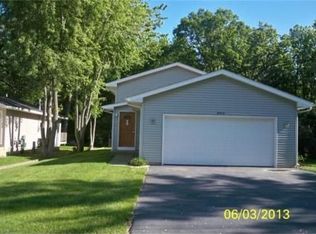 28710 106th St, Trevor, WI 53179