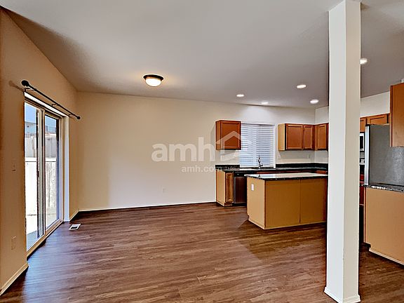 4th image of 11226 184th St E