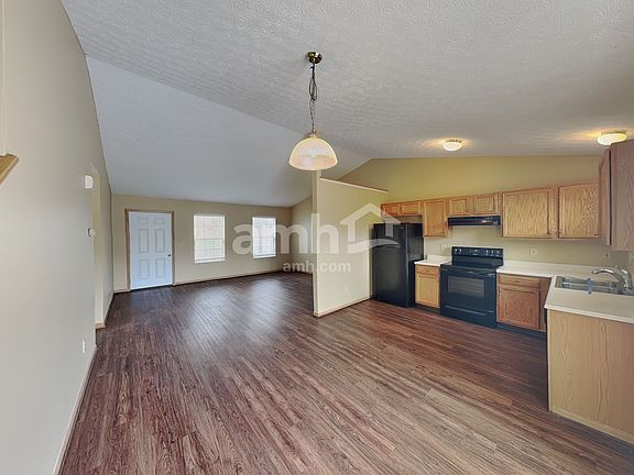 3rd image of 88 Brooksedge Dr E