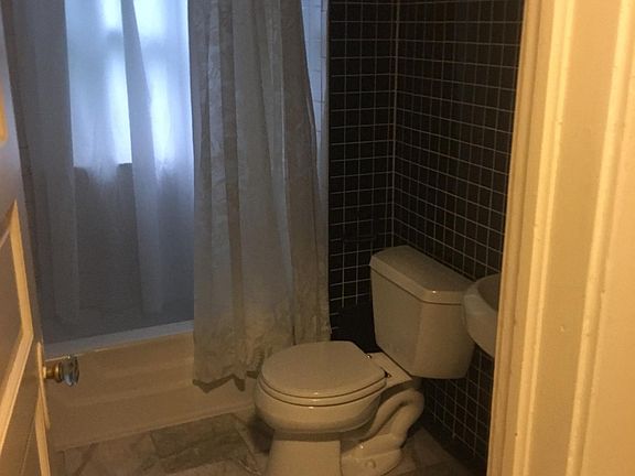 2nd image of 2297 Bellfield Ave