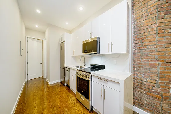 Rented by Douglas Elliman | media 9