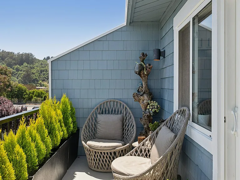 86 Stanford Way — Photo 8