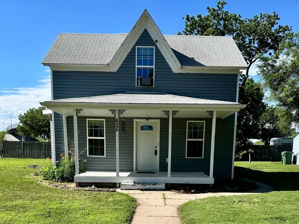 625 E 23rd St, Kearney, NE 68847