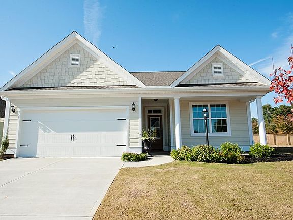 2nd image of 8 Bishop Lake Way
