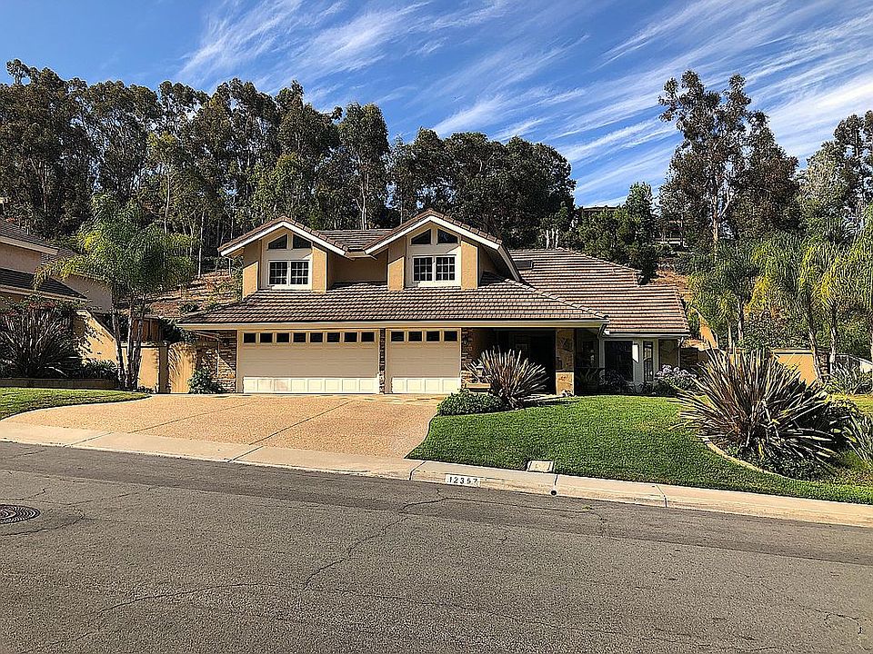 1st image of 12357 Kingspine Ave
