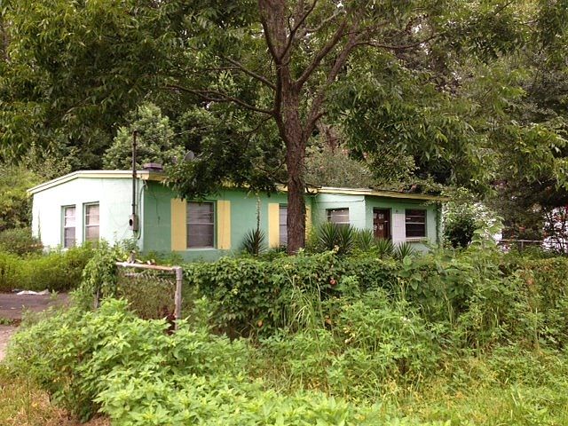 2nd image of 5534 Verbena Rd