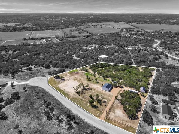 111 Folsome Cv, Burnet, TX 78611