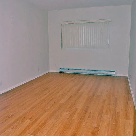 1424 Amherst Ave #QPR — Photo 4