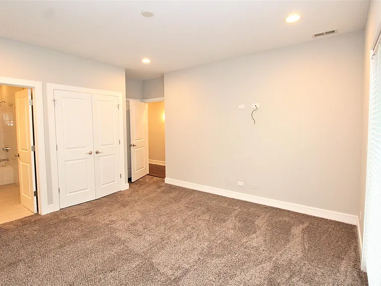 2412 W Cortland St #3E — Photo 13