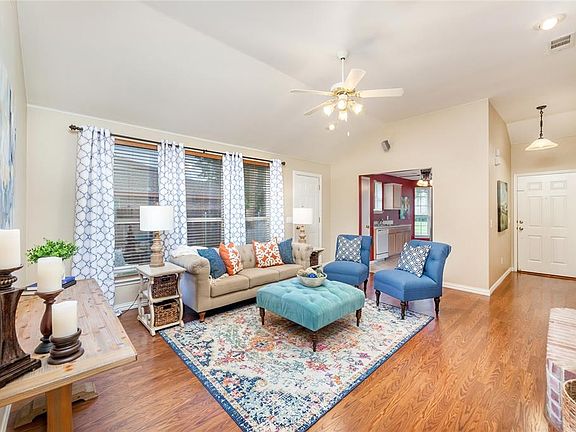 5th image of 303 Lake Wichita Dr