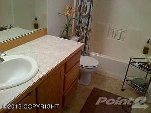 1004 San Fernando - Downstairs Bathroom