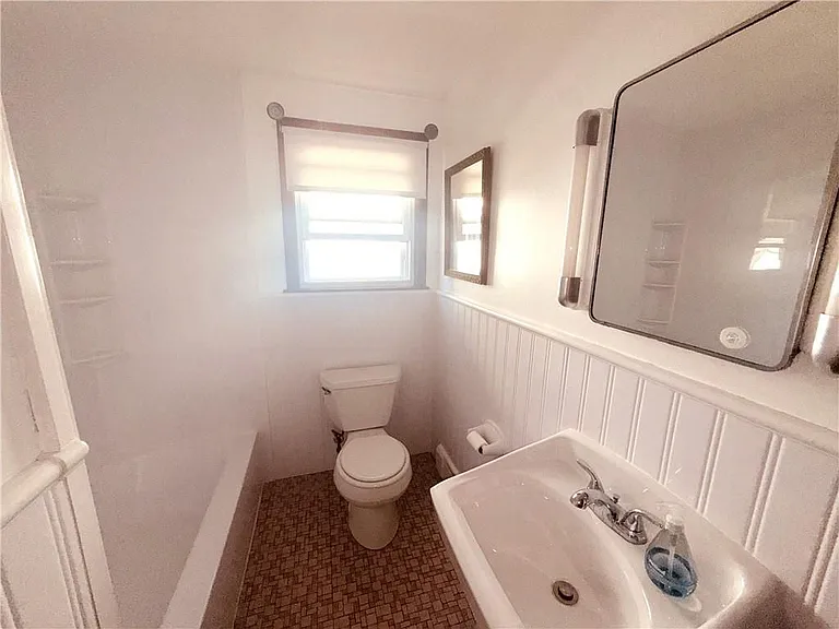 25 Thurston Ave #B — Photo 10