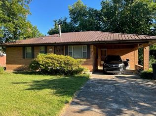613 Parks St E, Newbern, TN 38059
