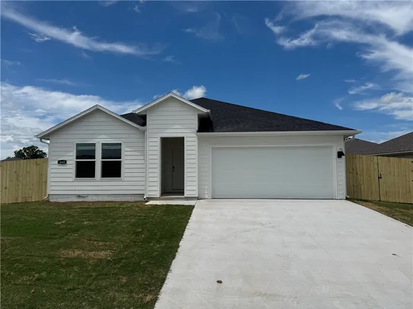 460 Raegan St, Prairie Grove, AR 72753