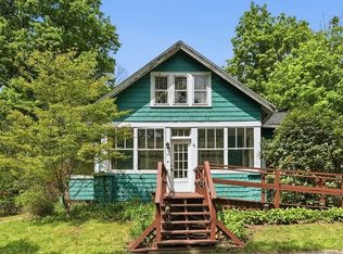 60 Spaulding St, Amherst, MA 01002