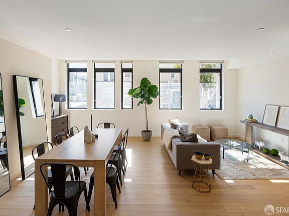 2nd image of 1601 Larkin St #102