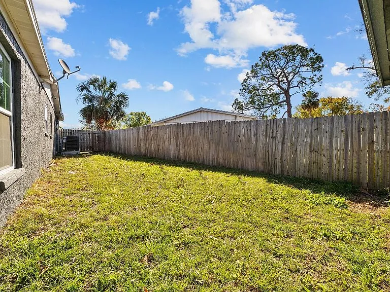 6935 Dimarco Rd — Photo 26